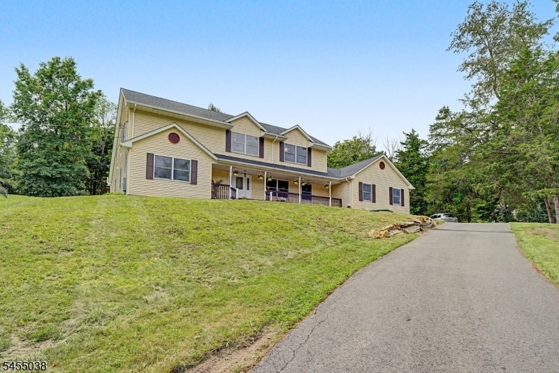 105 Nightingale Rd