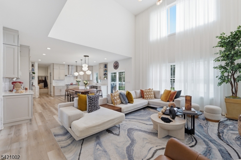 521B Hillsborough Rd