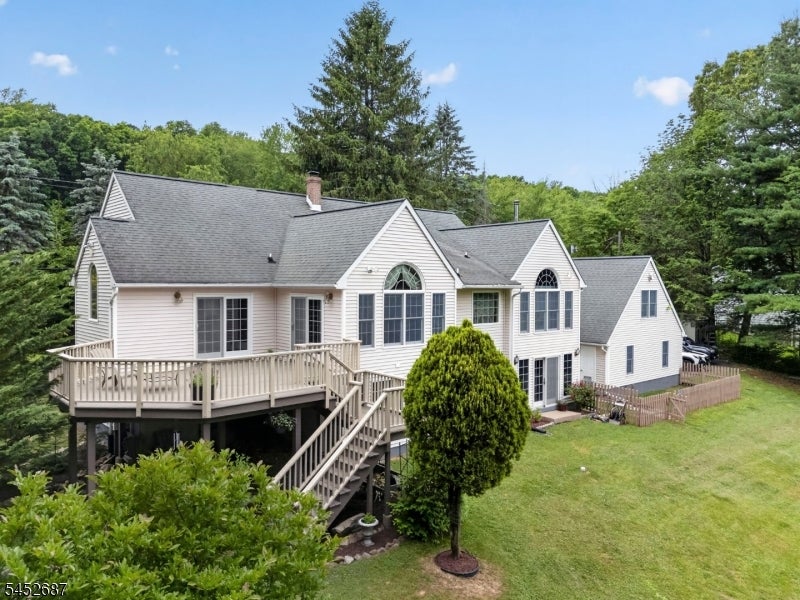 251 W Mountain Rd