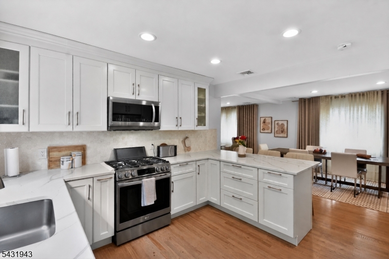 6 Willow Way