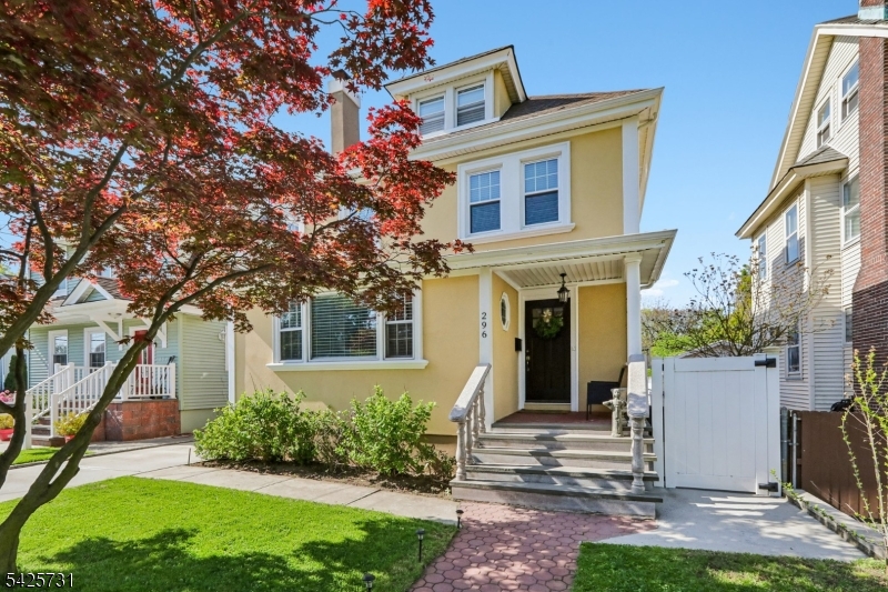 296 Montclair Ave