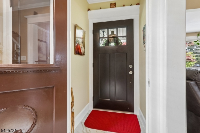 296 Montclair Ave