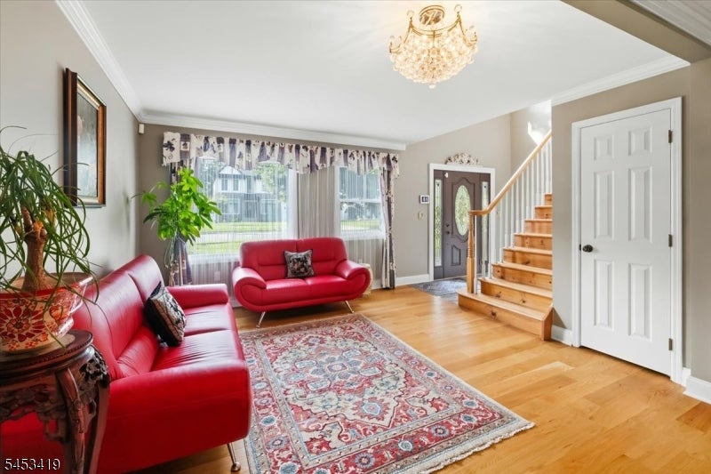 30 Beverly Rd