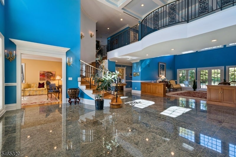 3 Allen Rd