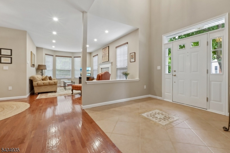 49 Buckingham Ct