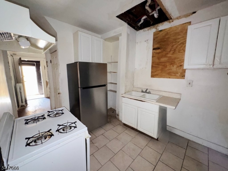 332 S 19Th St