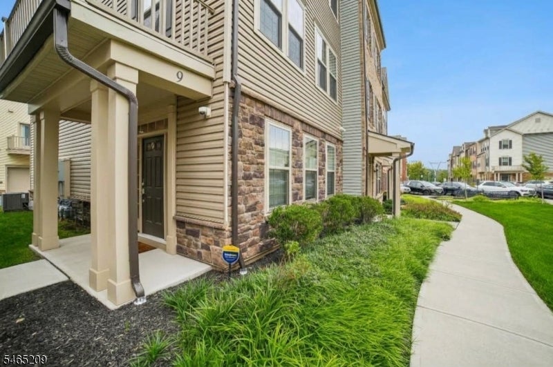 9 Haralson Ct