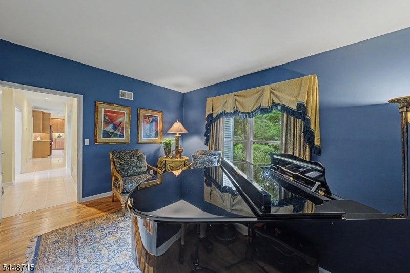 7 Melissa Dr