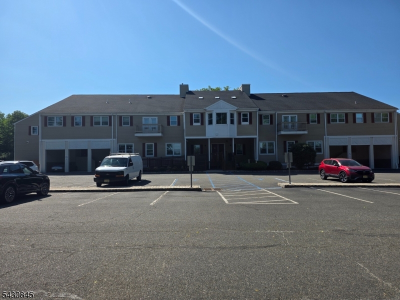 256 Columbia Tpke