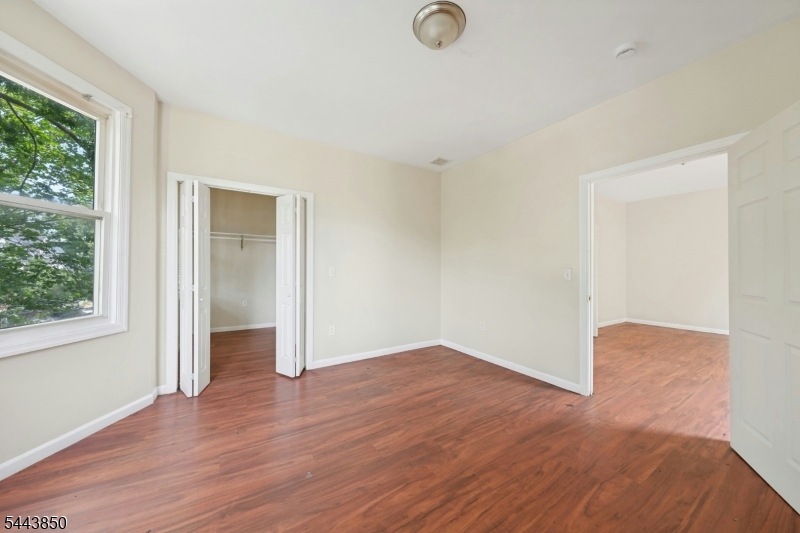 46 Seymour Ave