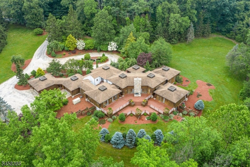 51 Hoagland Rd