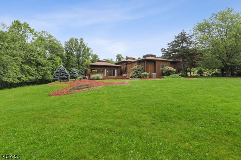 51 Hoagland Rd
