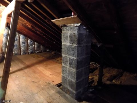 8 Annette Ter Lodi Boro NJ 07644