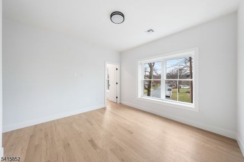 302 West Ln Clark Twp. NJ 07066