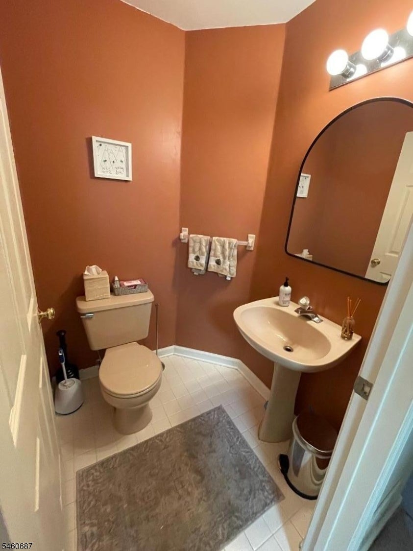 67 Woodmont Dr