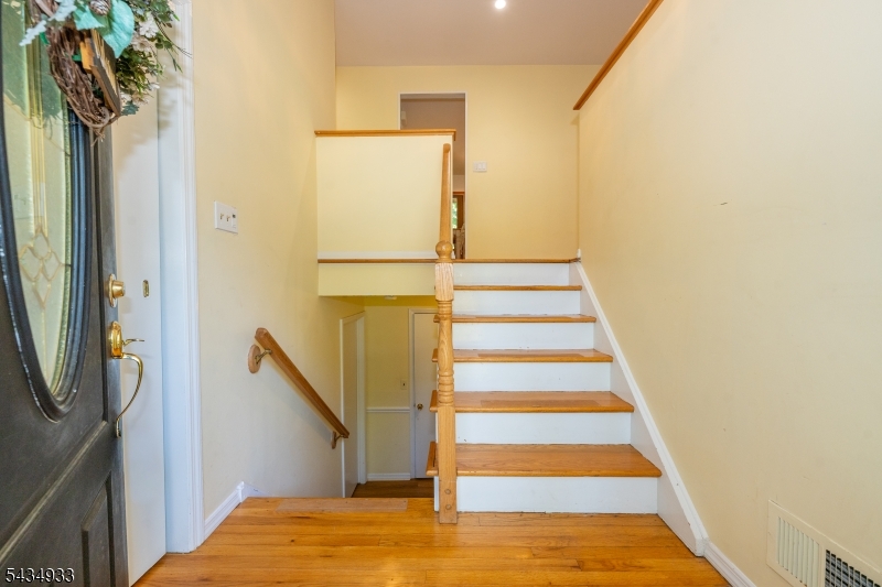 11 Southview Rd