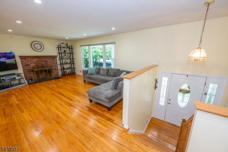 11 Southview Rd