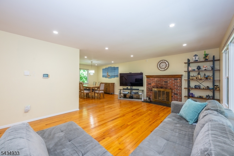 11 Southview Rd