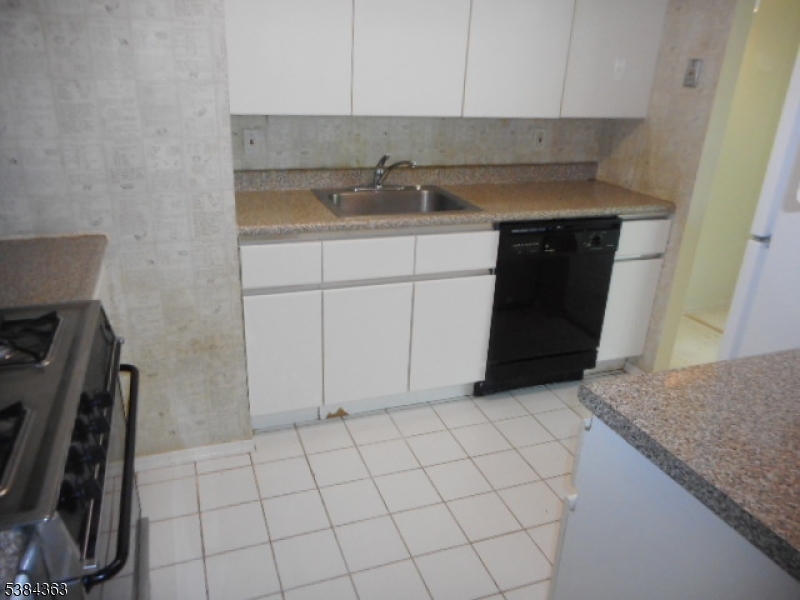 609 SO Orange Ave West5Q 5Q