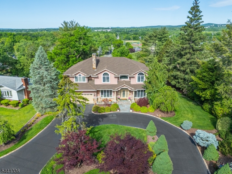 103 Passaic Valley Rd