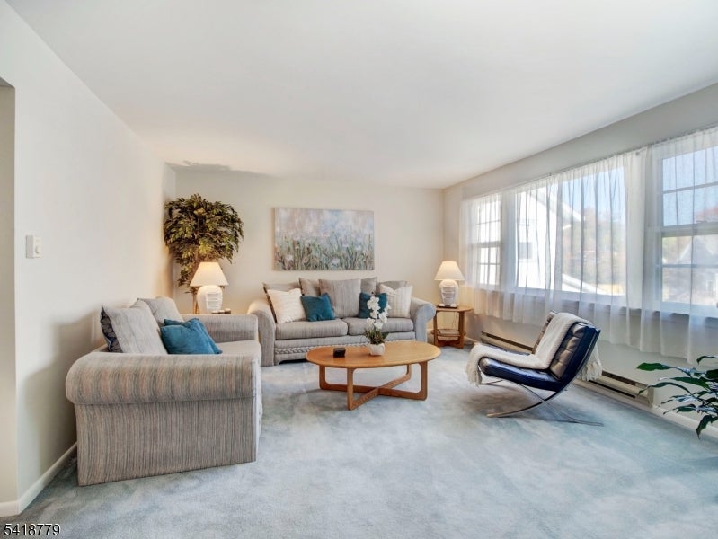 23 Nassau Rd