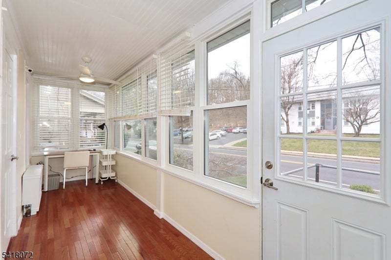 28 Glenside Ave