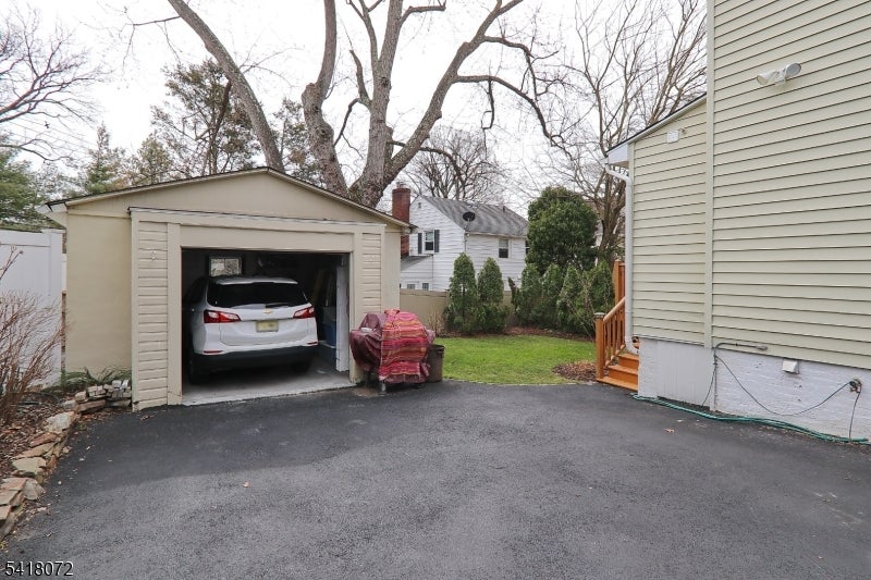 28 Glenside Ave