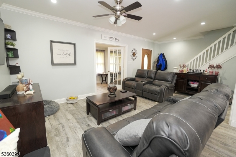 516 Beardsley Ave