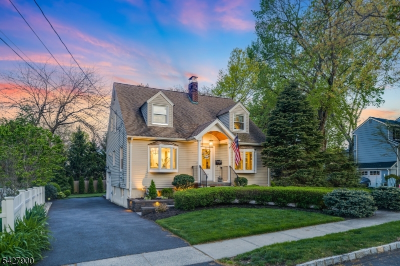 7 Meadow Rd