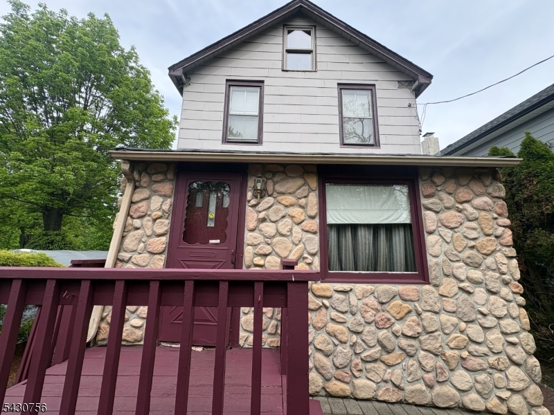 4 Montville Ave