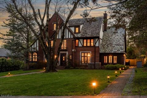 416 Twin Oak Rd South Orange Village Twp. NJ 07079