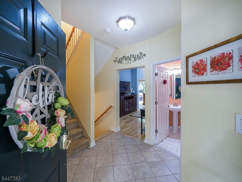 7 Old Orchard Ct