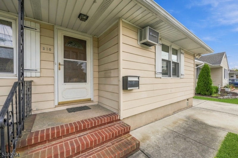 510 Verona Pl