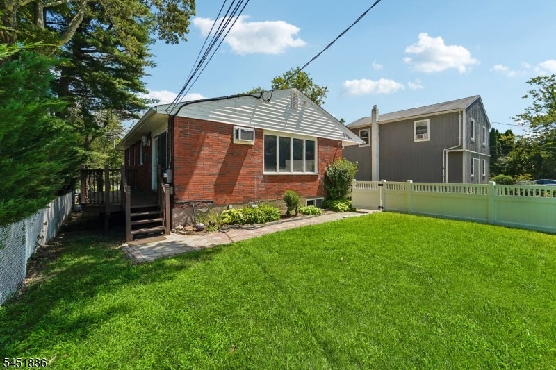 87 Berkshire Ave