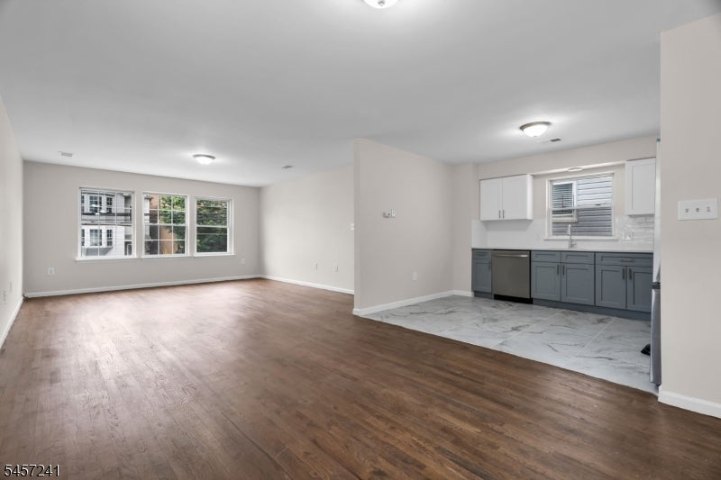 232 4Th St
