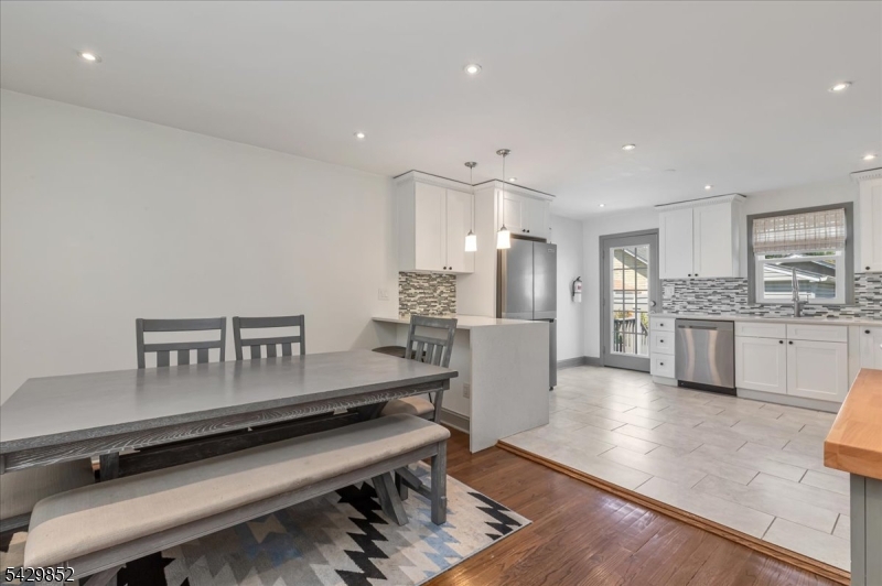 613 Maplewood Ave