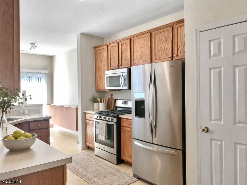 46 Kennedy Ct