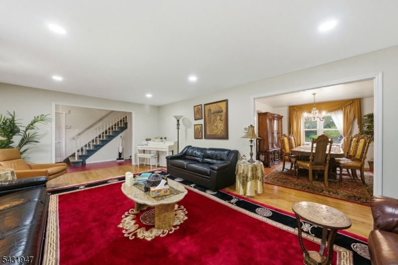 14 Hepworth Pl