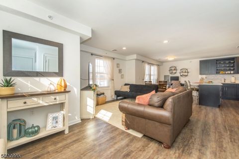 Photo of 1 Leona Dr Unit 15 Dr, Morristown, NJ 07960 (MLS # 3991394)