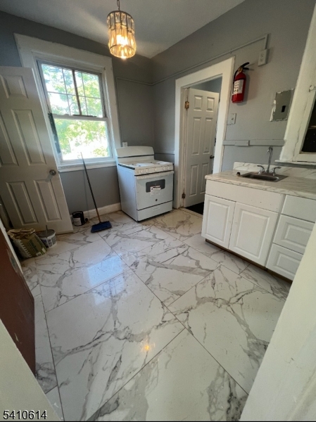 163-165 Brookdale Ave