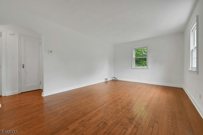 11 Pine St