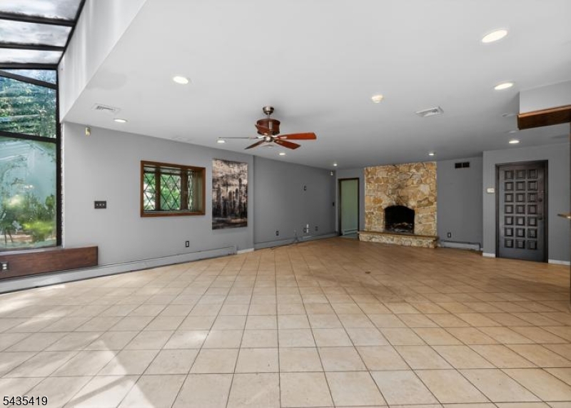 1410 Raritan Rd