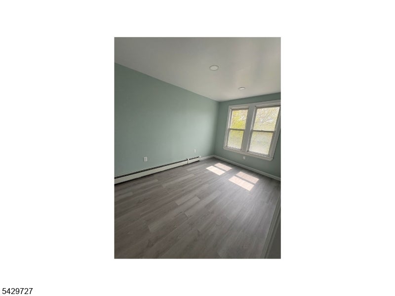 93 Highland St 3