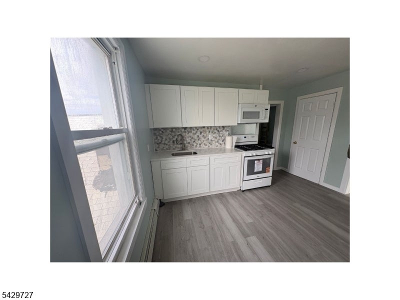 93 Highland St 3