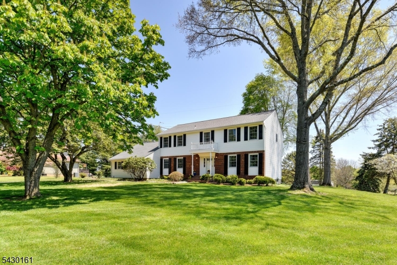 445 Brookview Ct
