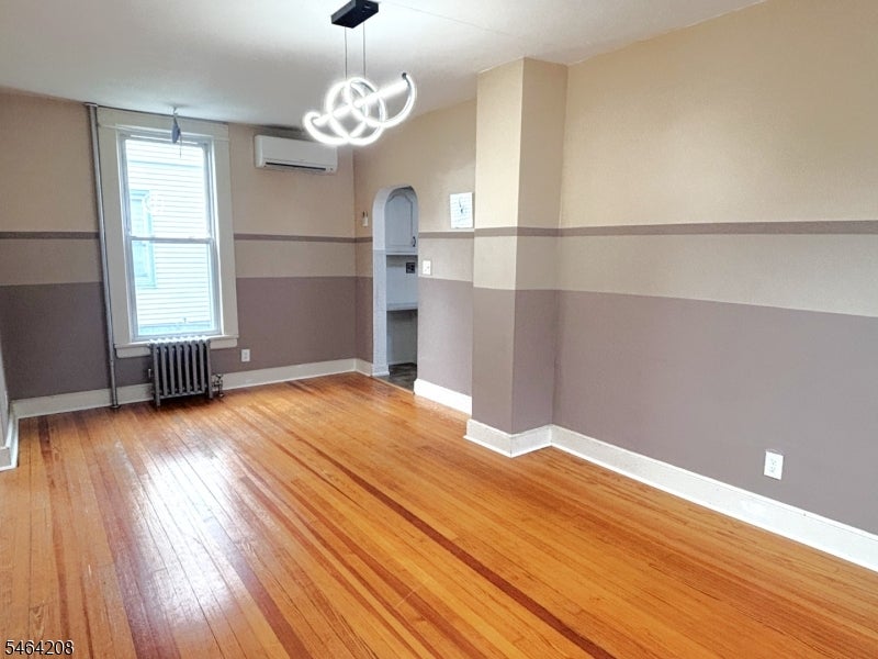 37 Beach St