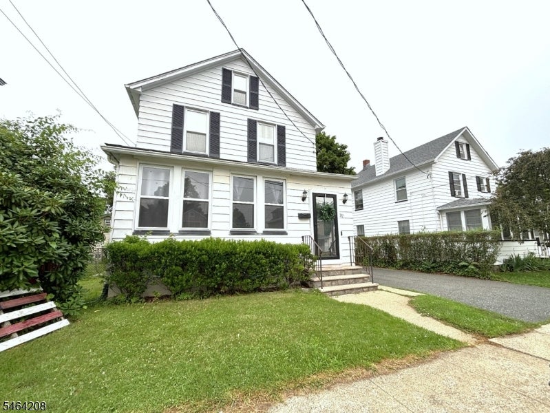 37 Beach St