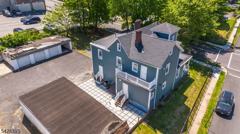 222 William St