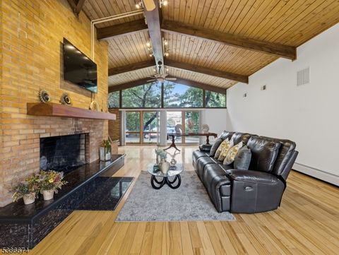 135 Jefferson Pl Totowa Boro NJ 07512