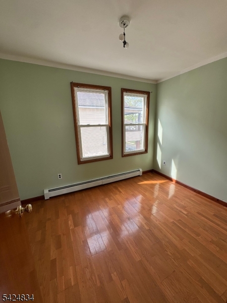 5 Norwood Ave Apt2 2